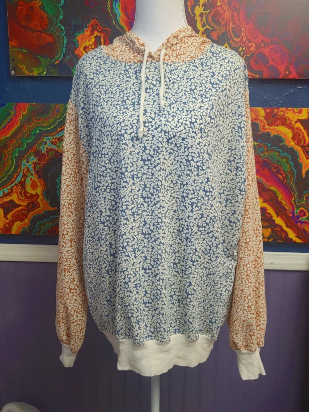 Bucket List ~ Sz M ~ Ditsy Floral Oversized Hoodie ~ Excellent Condition